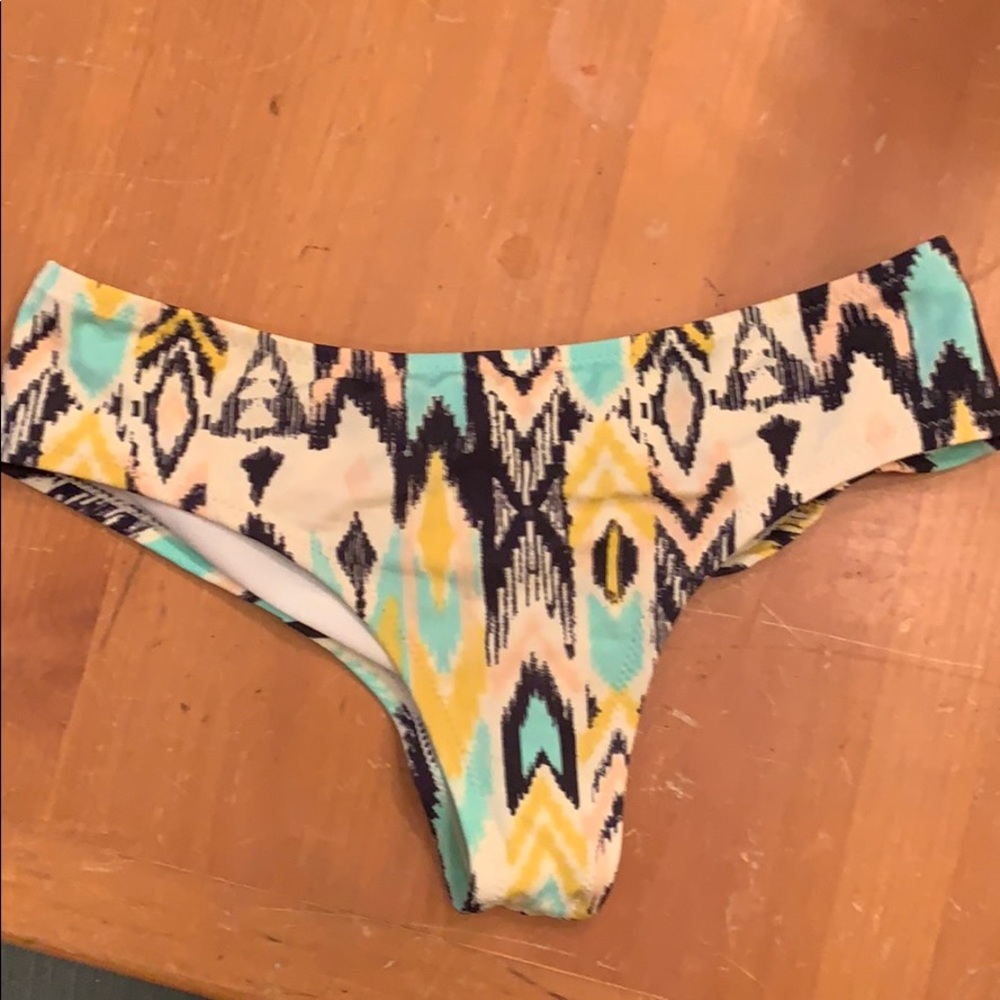 Billabong Cheeky Bikini Bottoms, Size M